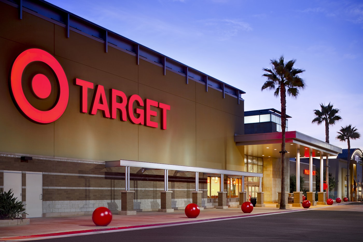 Retailer Price Monitoring: What Gets Watched (And Missed)